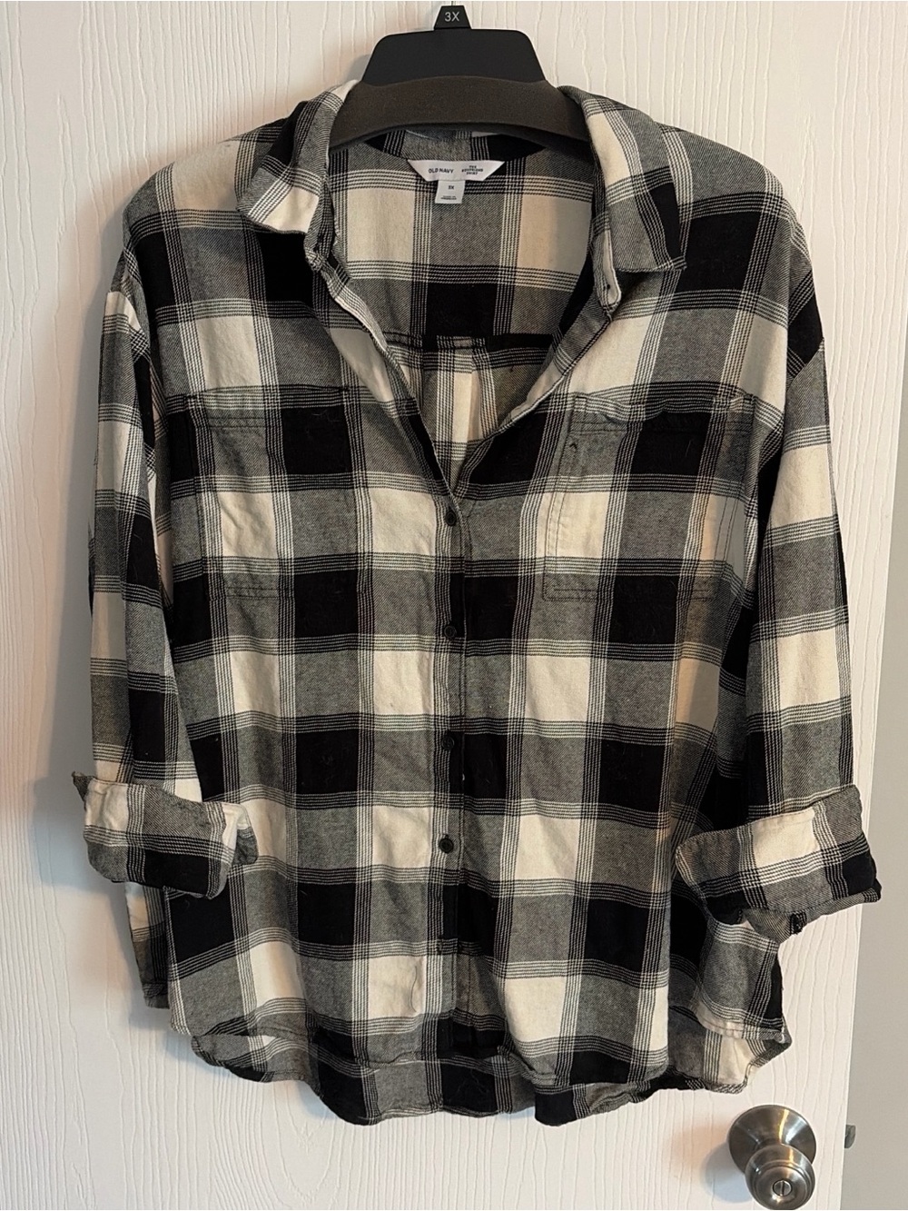 Old Navy Black & White Plaid Boyfriend Shirt